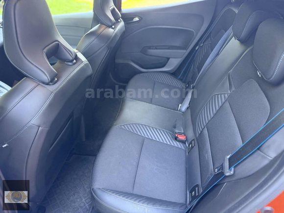 2024 MODEL RENAULT CLİO 1.0 TCE ALPİNE 25.000 KM HATSIZ
