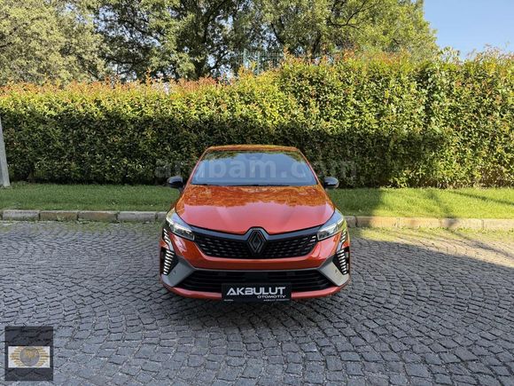 2024 MODEL RENAULT CLİO 1.0 TCE ALPİNE 25.000 KM HATSIZ
