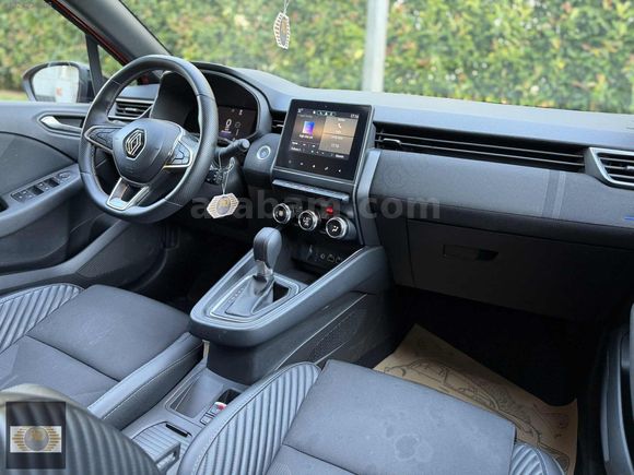 2024 MODEL RENAULT CLİO 1.0 TCE ALPİNE 25.000 KM HATSIZ