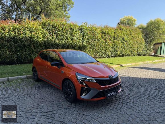 2024 MODEL RENAULT CLİO 1.0 TCE ALPİNE 25.000 KM HATSIZ