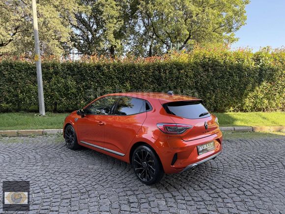 2024 MODEL RENAULT CLİO 1.0 TCE ALPİNE 25.000 KM HATSIZ