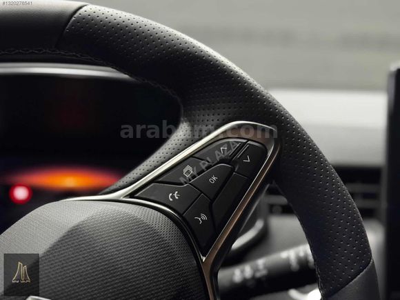 MY PLAZA- 2025 RENAULT CLİO 1.0 TCe TECHNO ESPRİT ALPİNE HATASIZ