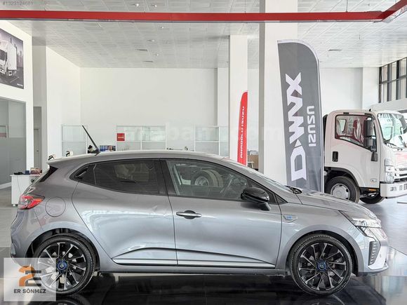 ER SÖNMEZ 2.ELDEN 2025 CLİO 1.0 TECHNO ESPRIT ALPINE 0.49 FAİZ