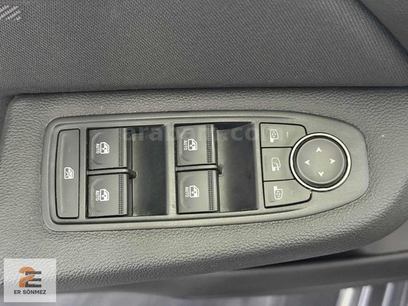 ER SÖNMEZ 2.ELDEN 2025 CLİO 1.0 TECHNO ESPRIT ALPINE 0.49 FAİZ