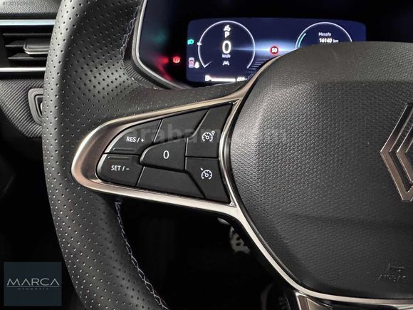 MARCA 2025 RENAULT CLİO TECHNO ESPRİT ALPHINE/HATASIZ/18.500KM