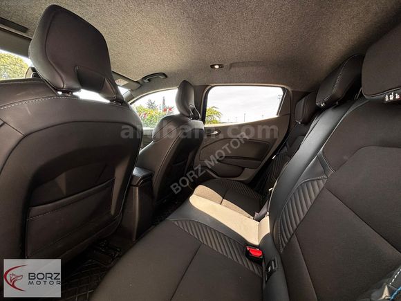 BORZ MOTOR'DAN2025 RENAULT CLİO T.ESPRİT ALPHİNE HATASIZ 9.000KM