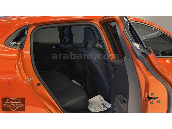 HATASIZ RENAULT CLİO TECHNO ESPRIT ALPİNE LANSMAN B. EKRAN 14KM