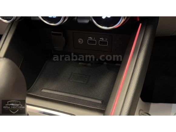 HATASIZ RENAULT CLİO TECHNO ESPRIT ALPİNE LANSMAN B. EKRAN 14KM
