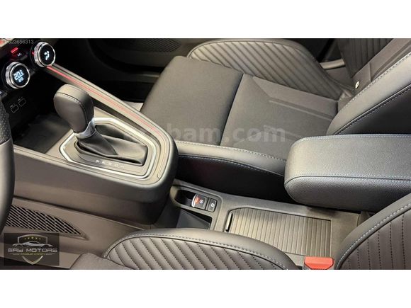 HATASIZ RENAULT CLİO TECHNO ESPRIT ALPİNE LANSMAN B. EKRAN 14KM