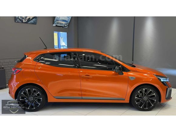 HATASIZ RENAULT CLİO TECHNO ESPRIT ALPİNE LANSMAN B. EKRAN 14KM