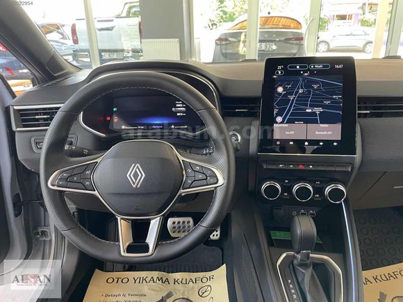 2025 RENAULT CLİO 1.0 TCE TECHNO ESPRİT ALPİNE HATASIZ 23.500KM