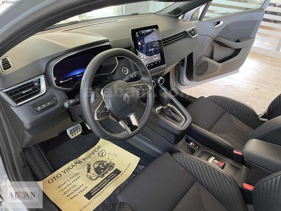 2025 RENAULT CLİO 1.0 TCE TECHNO ESPRİT ALPİNE HATASIZ 23.500KM