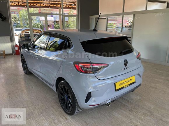 2025 RENAULT CLİO 1.0 TCE TECHNO ESPRİT ALPİNE HATASIZ 23.500KM