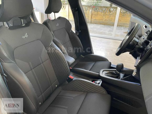 2025 RENAULT CLİO 1.0 TCE TECHNO ESPRİT ALPİNE HATASIZ 23.500KM