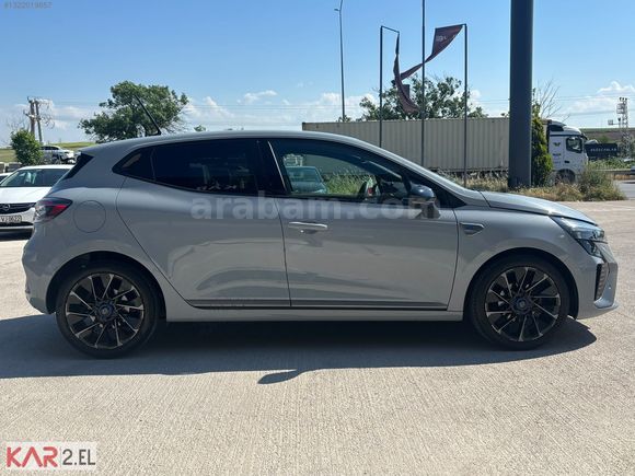 ESKİŞEHİR KAR 2. EL'DEN 2025 RENAULT CLİO TECHNO ESPRİT ALPHİNE