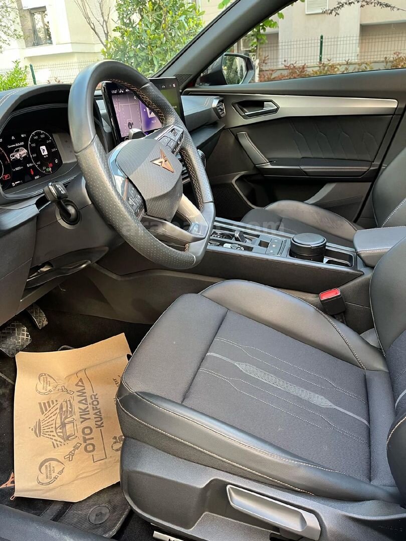 Sahibinden Cupra Formentor 1.5 TSI 2023 Model İstanbul 40.000 km Kırmızı 5
