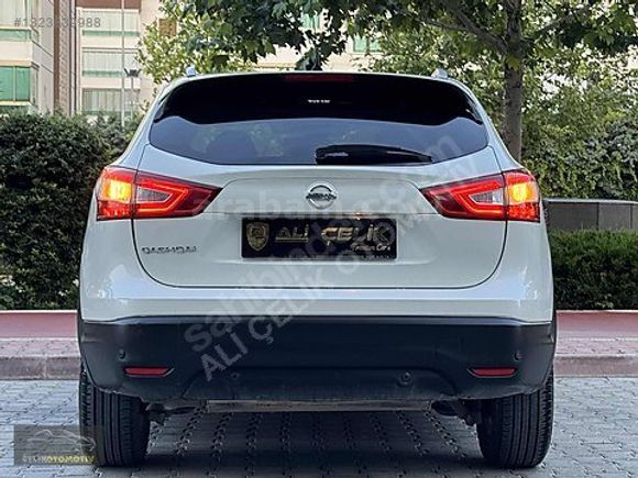 BOYASIZ_2015_QASHQAİ_SKYPACK_CAM_TAVAN_SADECE_99.500_KM.DE