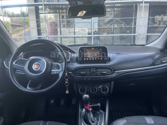 Sahibinden Fiat Egea 1.6 Multijet Lounge Plus 2017 Model 