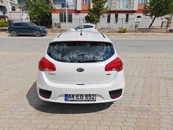 Sahibinden Kia Ceed 1.6 CRDi Comfort 2017 Model