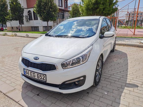 Sahibinden Kia Ceed 1.6 CRDi Comfort 2017 Model