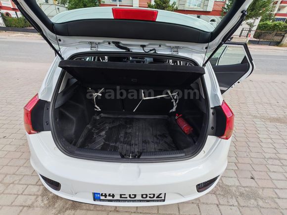 Sahibinden Kia Ceed 1.6 CRDi Comfort 2017 Model