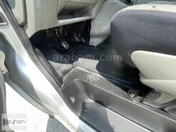 2006 RENAULT TRAFFİC KISA ŞASE 1.9 DCİ PANELVAN