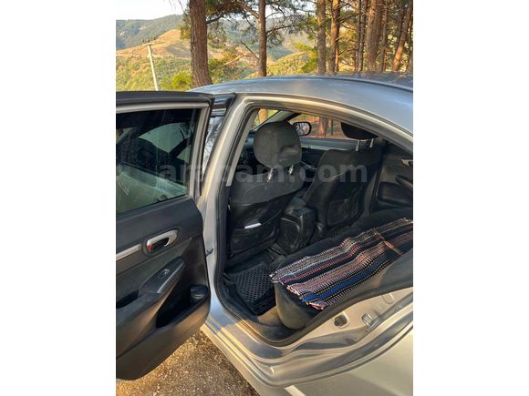 Sahibinden Honda Civic 1.6i VTEC Premium 2009 Model 