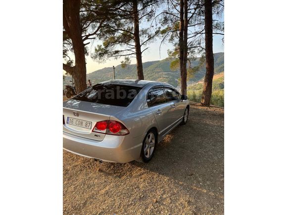 Sahibinden Honda Civic 1.6i VTEC Premium 2009 Model 