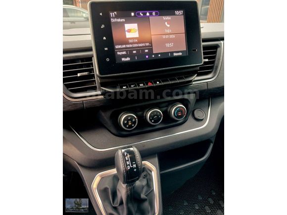 2023 RENAULT TRAFFIC 2.0 DCI EDC PASSION 8+1 OTOMOBİL RUHSATLI