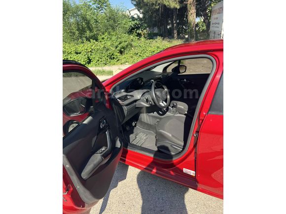 Sahibinden Peugeot 208 1.4 HDi Active 2015 Model 
