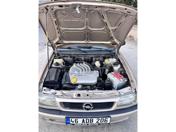 ÖZKAN AUTO DAN OPEL ASTRA GLS
