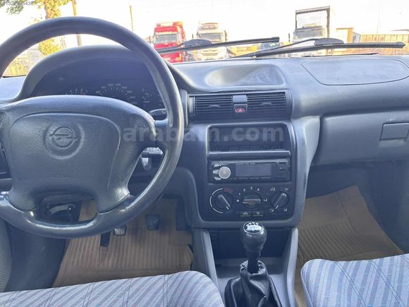 ÖZKAN AUTO DAN OPEL ASTRA GLS