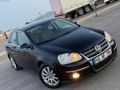 TR'DE TEK 2011 MODEL BOYASIZ ORJINAL 97 BİNDE EMSALSİZ VW JETTA