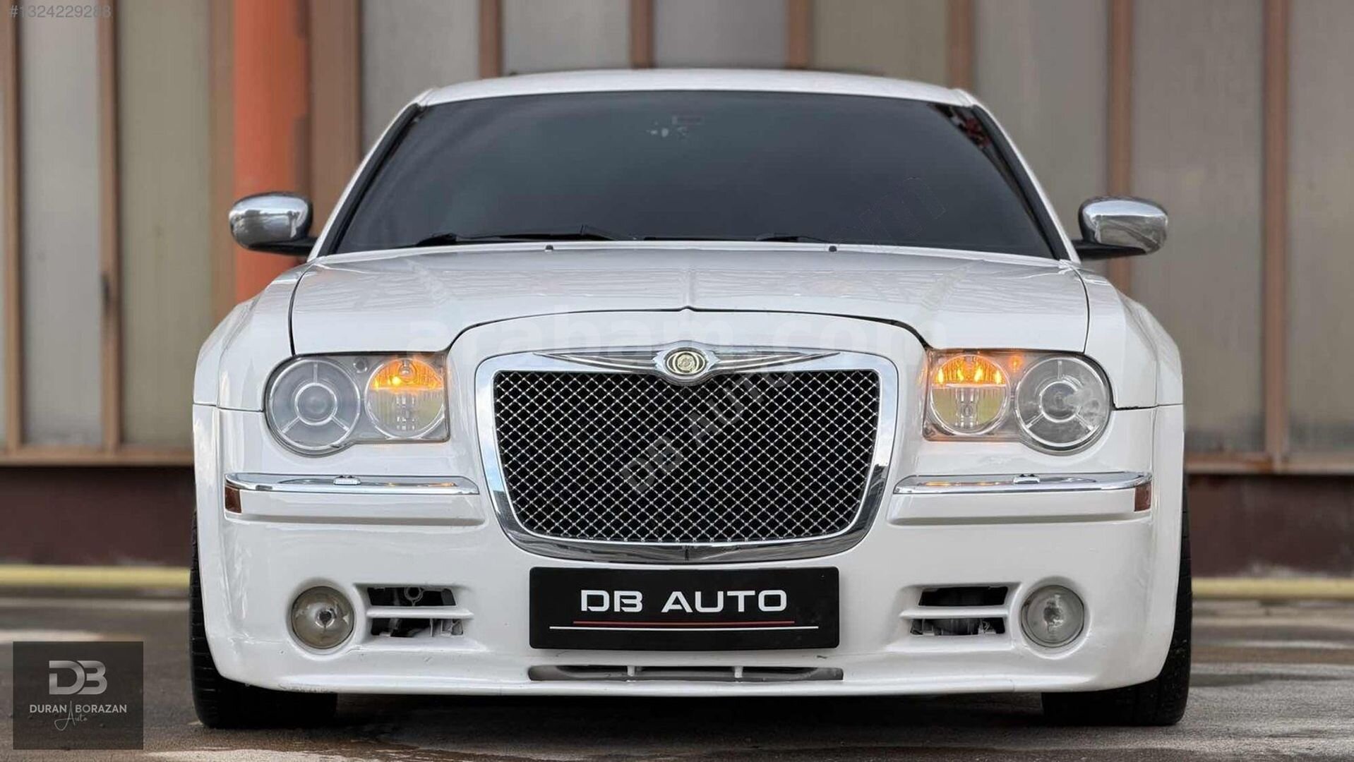 Galeriden Chrysler 300 C 3.0 CRD 2007 Model Kayseri 433.000 km Beyaz 5