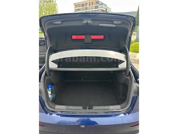 ERSOY AUTODAN EMSALSİZ AUDİ A3 CAM TAVANLI