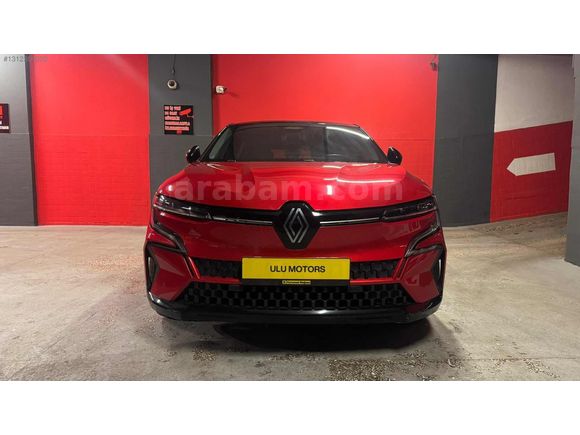 ULU MOTORS 2023 MEGANE E-TECH