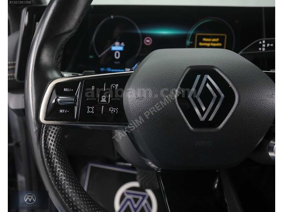 TAKSİM PREMİUM-2023 MEGANE E-TECH İCONİC-OTONOM-HATASIZ-60.000 K