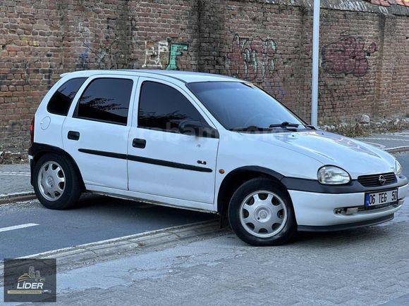 Opel Corsa 1.4 16Valf Çift Airbag Klimalı Benzin&LPG