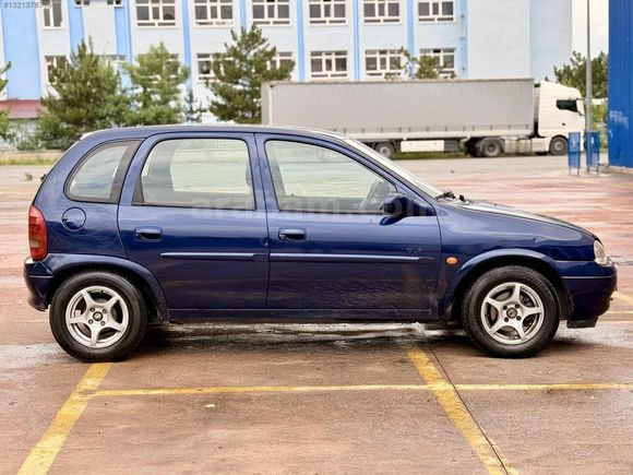 ERHAN ERSOY'DAN 2000 CORSA 1.4 GLS 220.000 KM DEĞİŞENSİZ+KLİMALI