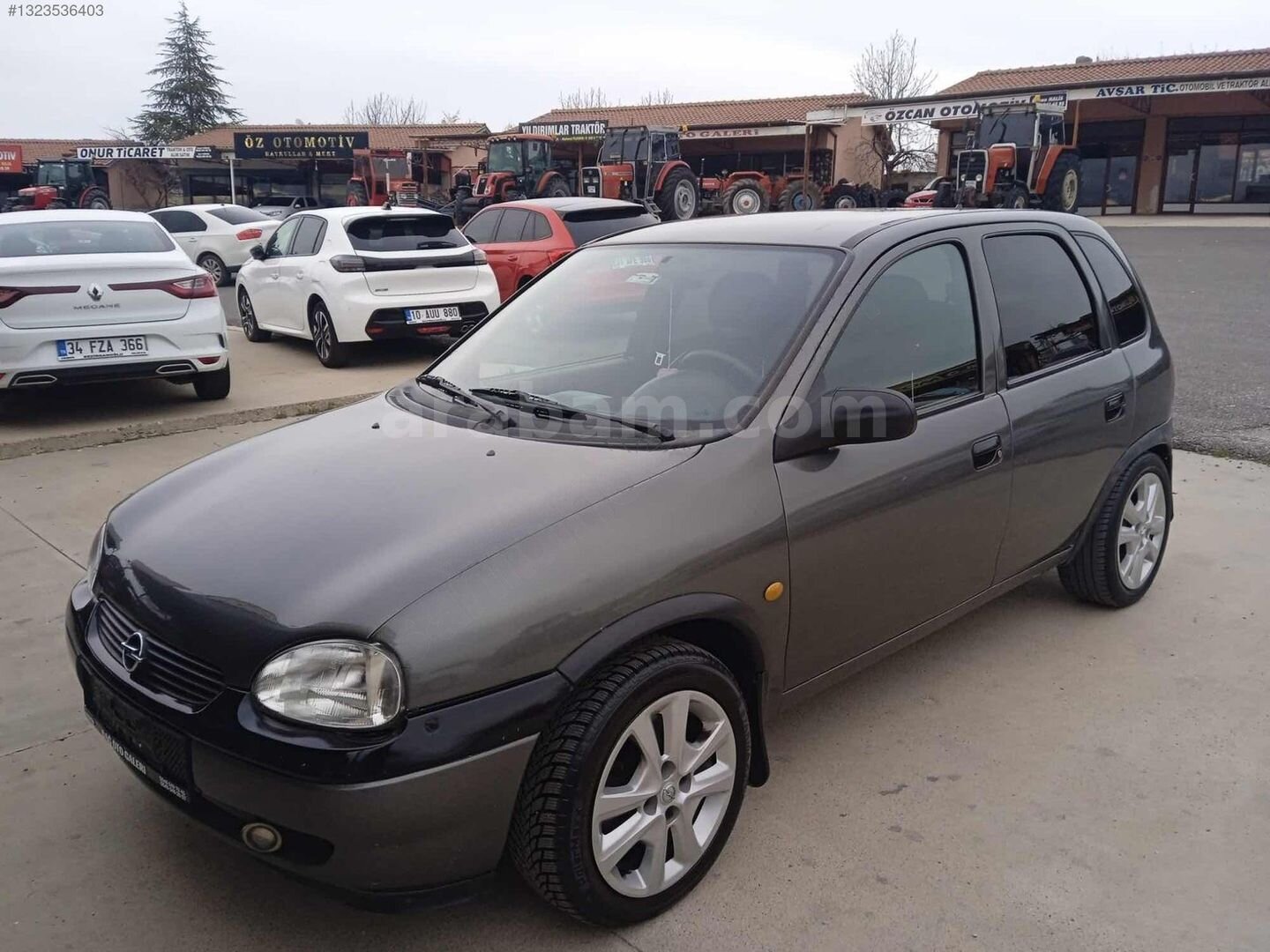 Galeriden Opel Corsa 1.4 GLS 2000 Model Kırşehir 227.000 km Füme 2