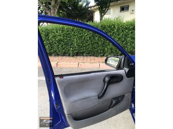 EŞSİZZ CORSA OTOMATİK 1.4 16V
