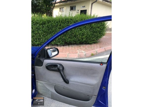 EŞSİZZ CORSA OTOMATİK 1.4 16V