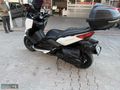 GALERİDEN SATLIK ORJİNAL YAMAHA X-MAX 400 ABSLİ KOLTUK ISITMALI.