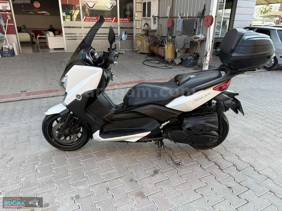 GALERİDEN SATLIK ORJİNAL YAMAHA X-MAX 400 ABSLİ KOLTUK ISITMALI.