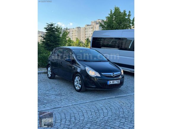 2012 MODEL OLUP 138 BİN KM DE EMSALSİZ TEMİZLİK