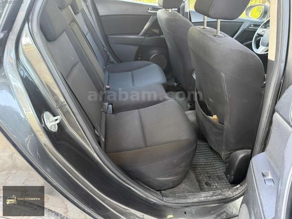 MAZDA 3 1.6 İMPRESSİVE OTOMATİK SUNROOF