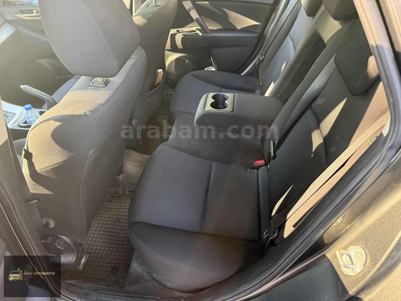 MAZDA 3 1.6 İMPRESSİVE OTOMATİK SUNROOF