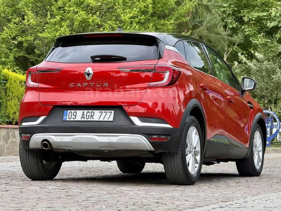 2020 MODEL CAPTUR 1.3 TCe İCON EDC ÇİFT RENK SADECE 45.000 KMDE.