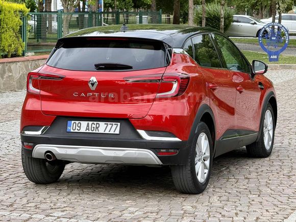 2020 MODEL CAPTUR 1.3 TCe İCON EDC ÇİFT RENK SADECE 45.000 KMDE.