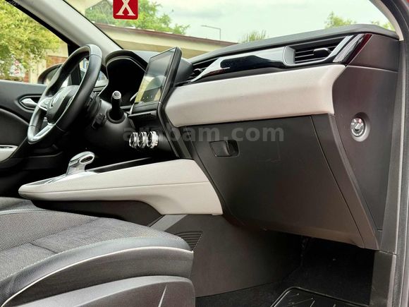 2020 MODEL CAPTUR 1.3 TCe İCON EDC ÇİFT RENK SADECE 45.000 KMDE.